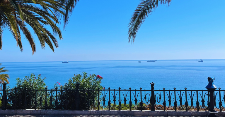 An observation area overlooking the sea, port, beach and the Roman amphitheater.