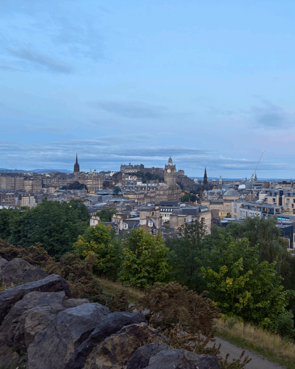 The beautiful Edinburgh skyline