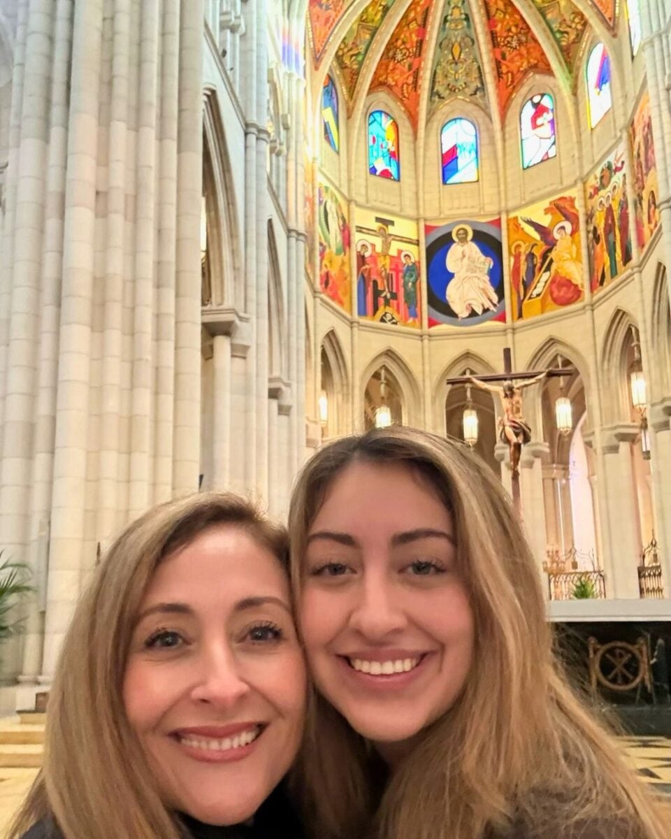 Isabella and her mom