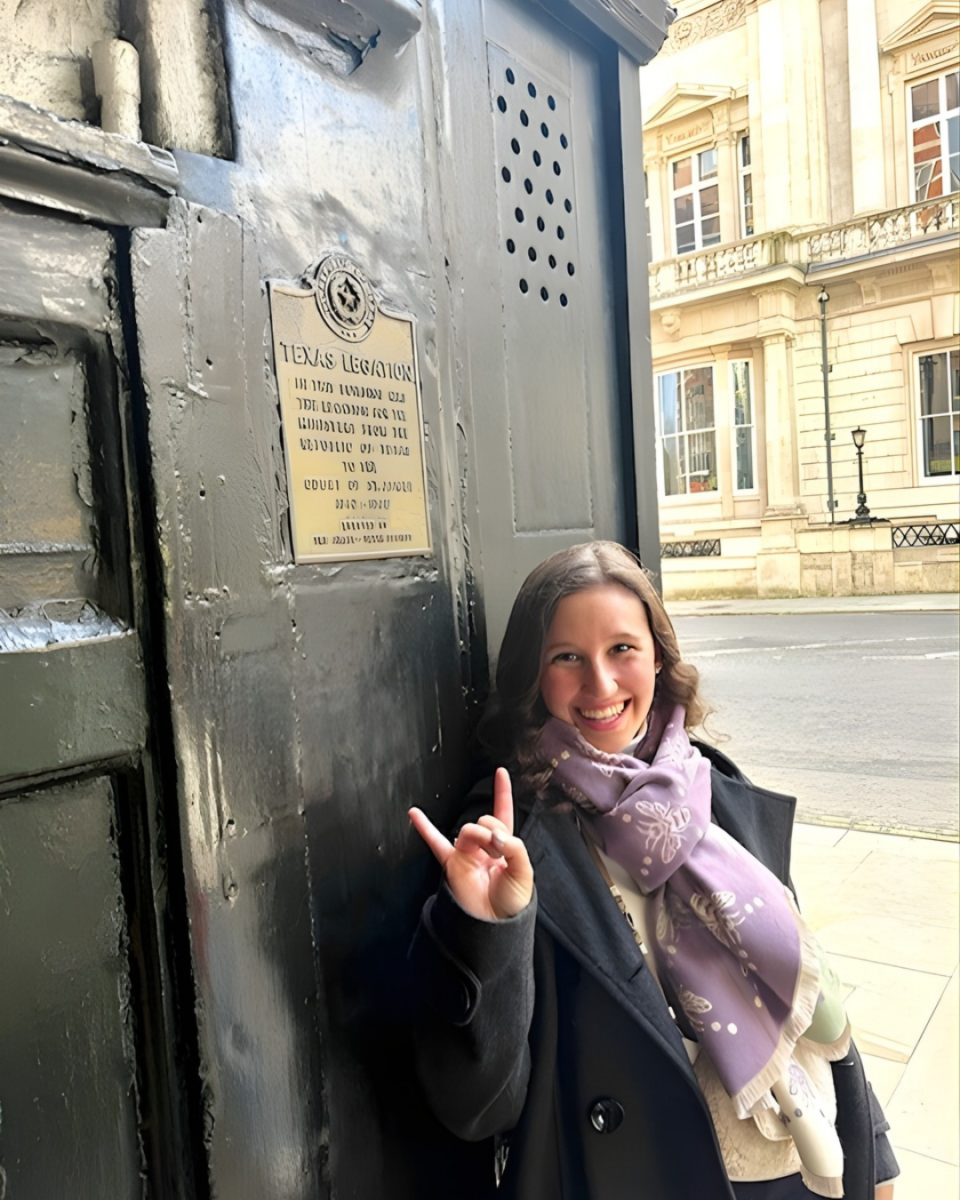 The Texas Legation Plaque in London marks the location of the Republic of Texas Embassy from the 1800s.